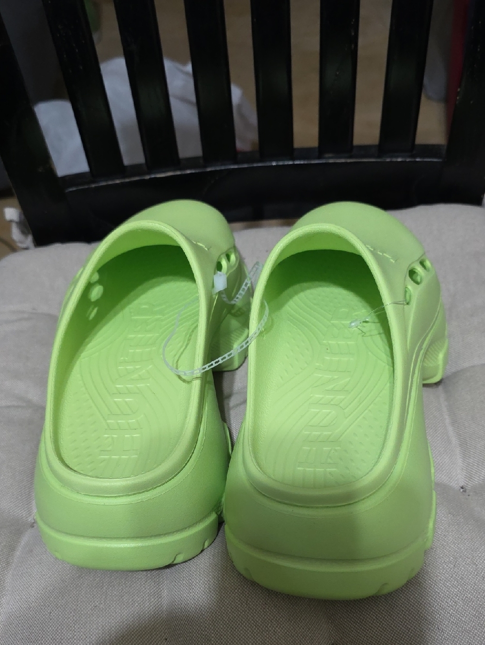 Hunter Neon Lime Slip-On Clogs New No Tag Label Size 7 - Picture 7 of 7